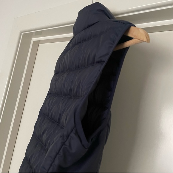 NWOT Adidas feather Gilet Vest🤍Unisex🤍Navy💙 - Picture 5 of 14
